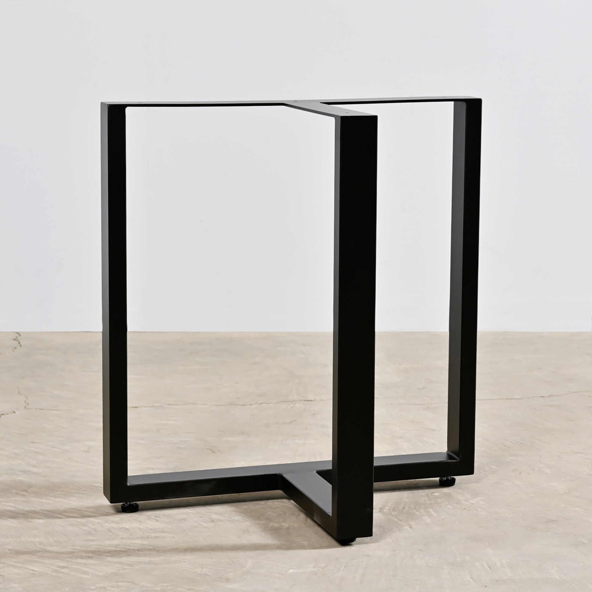 長方形テーブル／T 型鉄脚