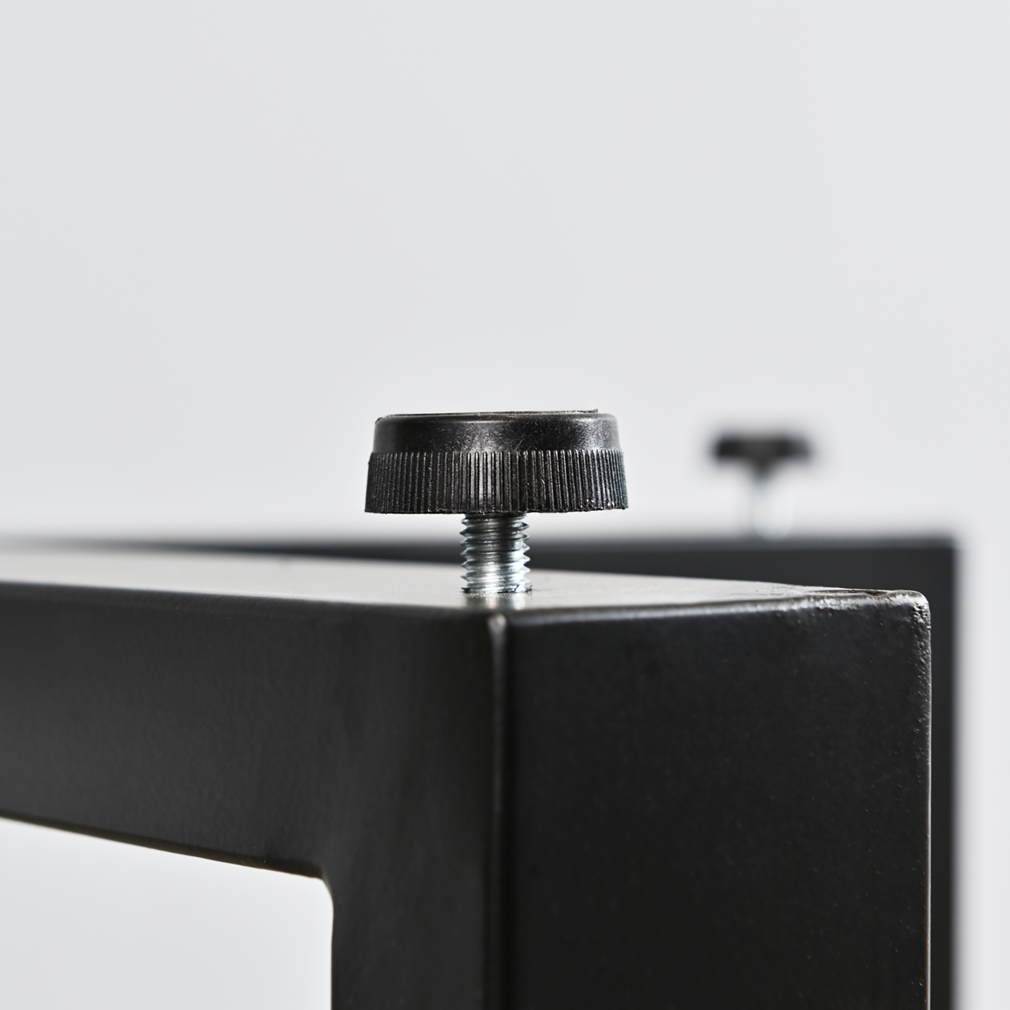 長方形テーブル／T 型鉄脚