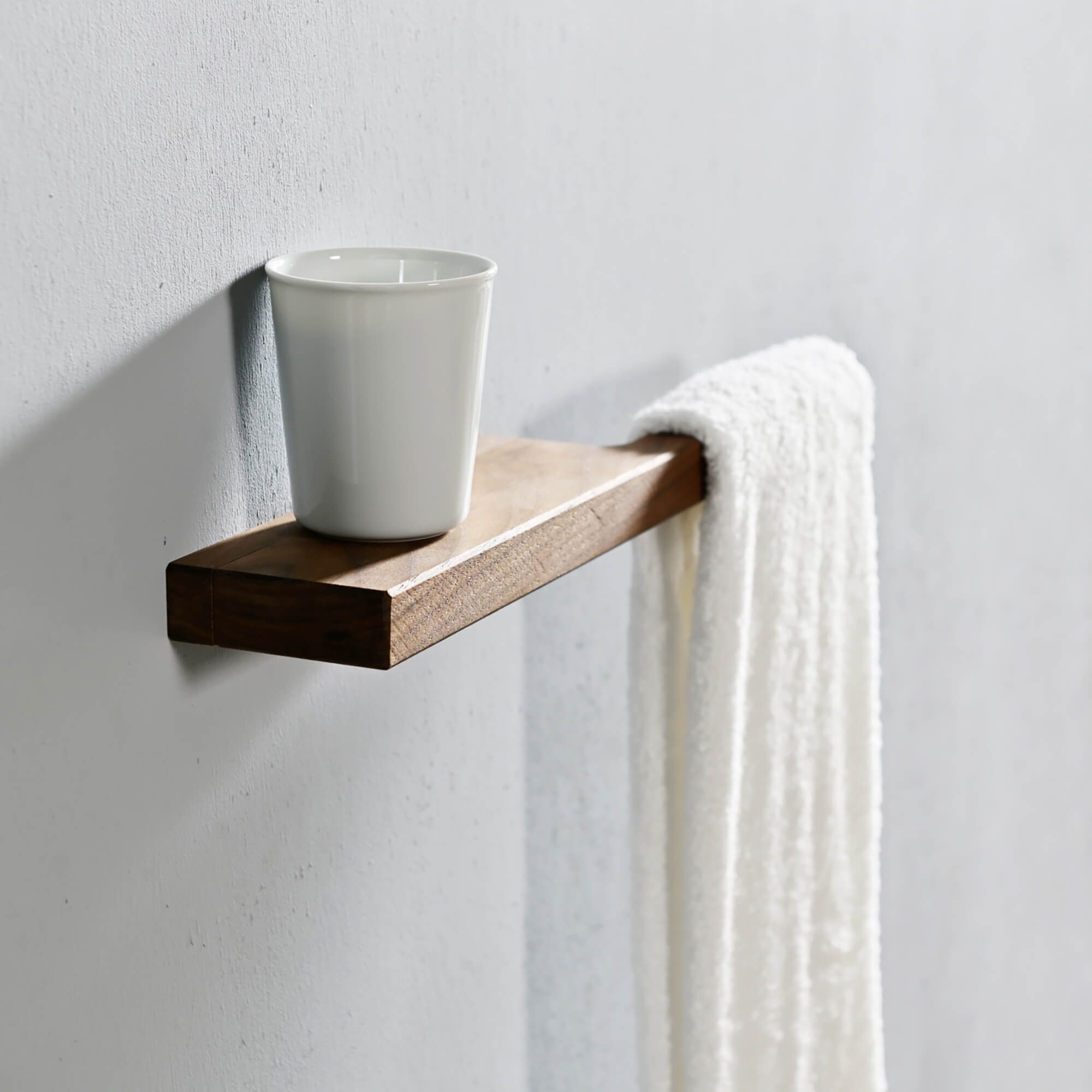 タオルハンガー