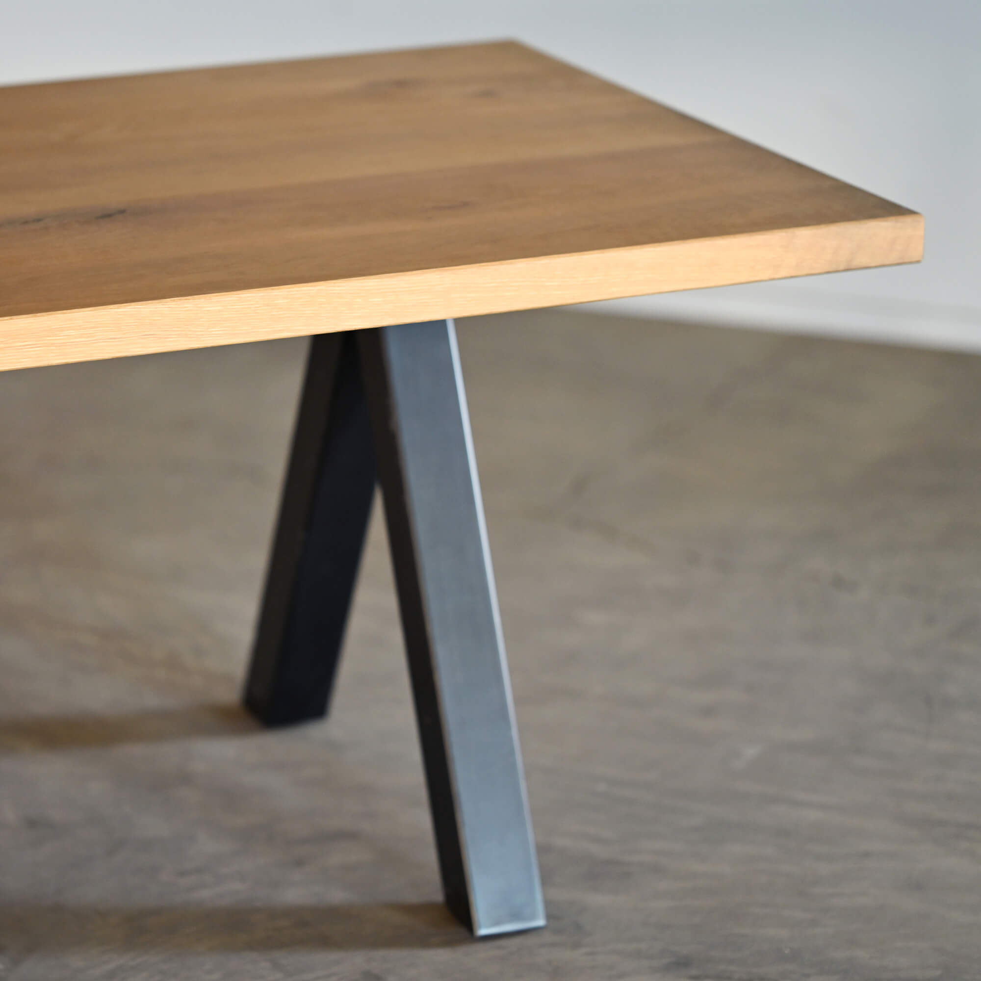 長方形テーブル／A 型鉄脚