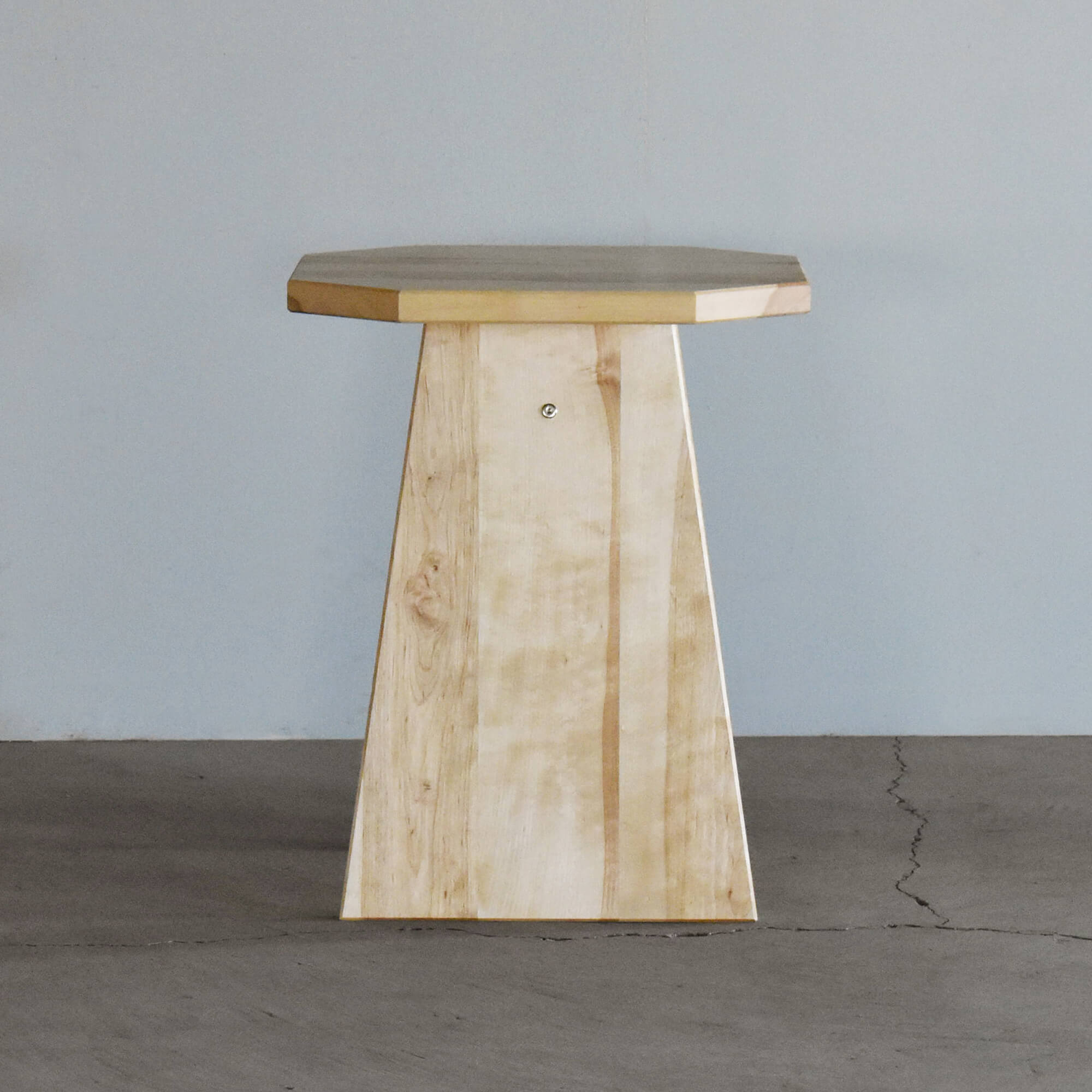 サイドテーブル／面材脚